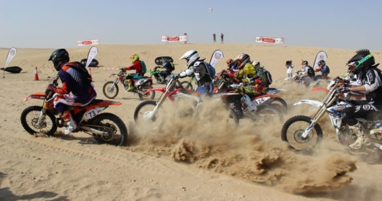 منافسة قوية تنتظر الثنائي الإماراتي لبطولة الإمارات الصحراوية